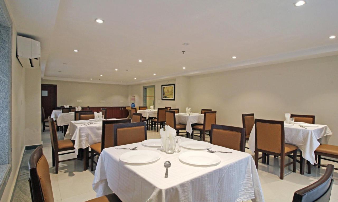 Treebo Asl Prime, Near Ballygunge Railway Station Kolkata Exterior photo